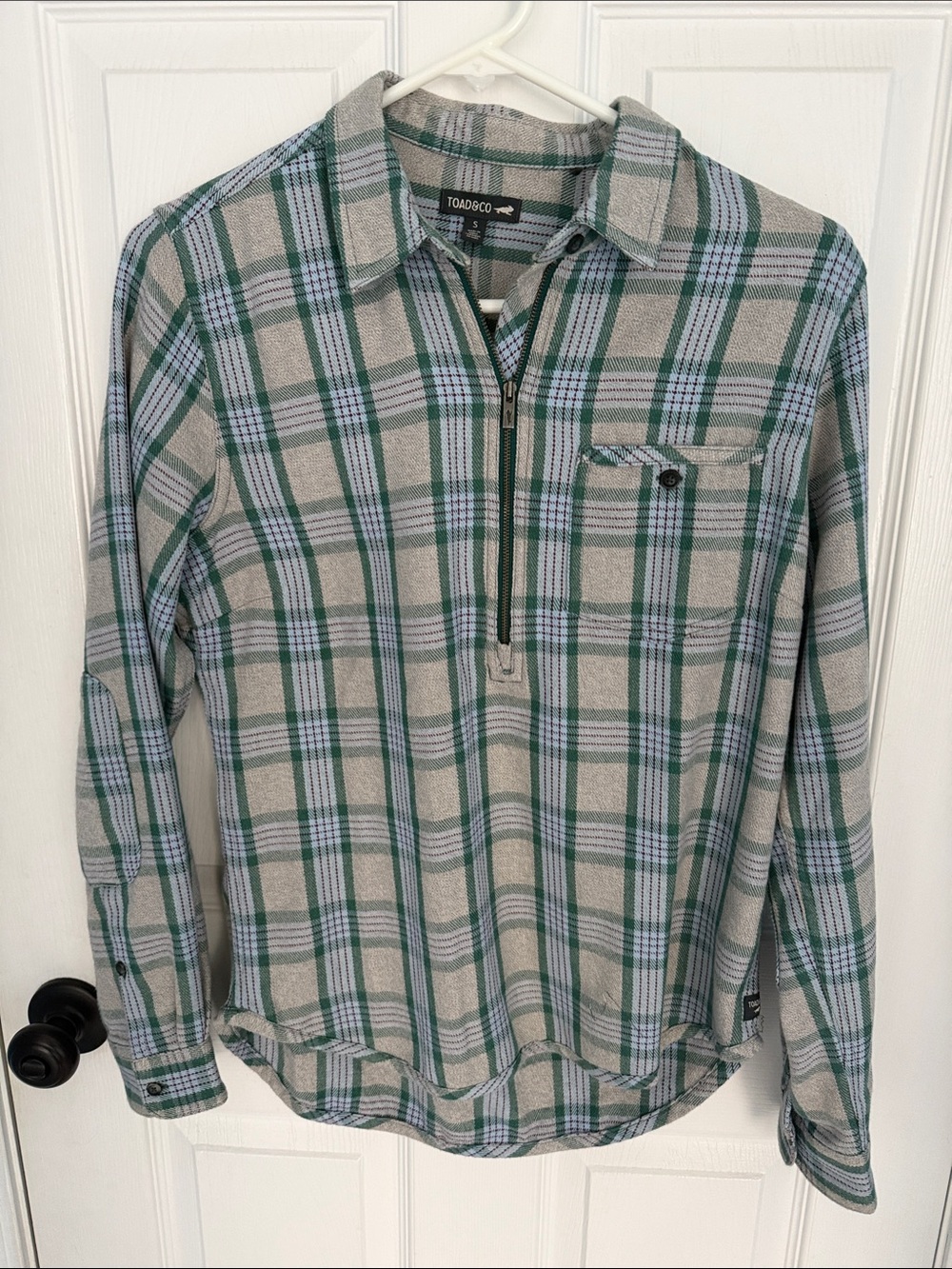 Toad&Co Women’s Bodie Dos Green and Cream Plaid Quarter Zip Shirt